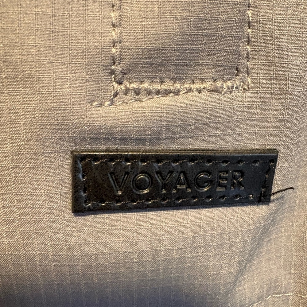 Voyager Gray Water Resistant Full Zip Jacket With Zip Pockets Size XL NWT - Picture 7 of 8